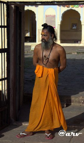baba-at-charan-temple-nahargarh-hills-jaipur