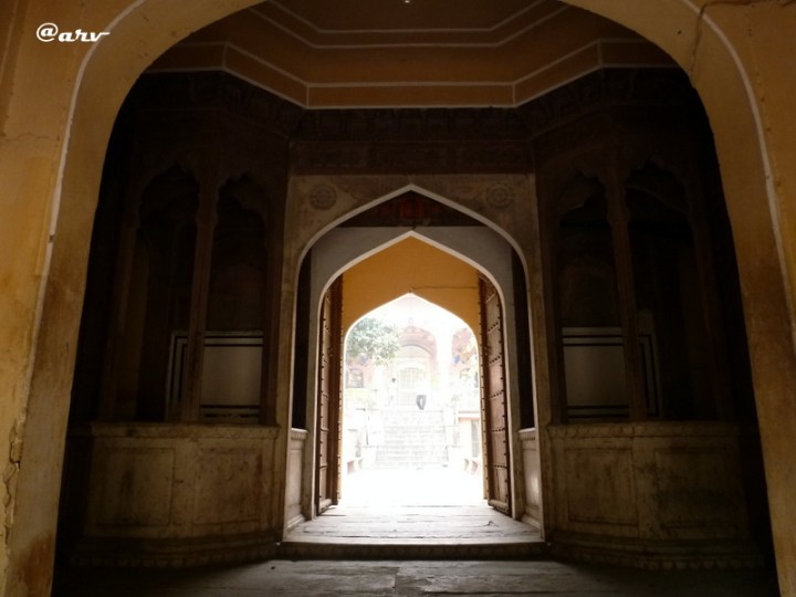 goverdhannathji entrance