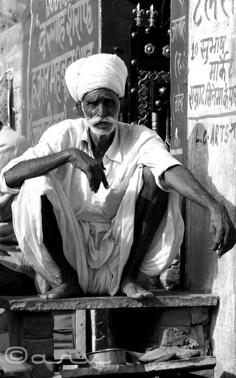 milk seller in jaipur milk market