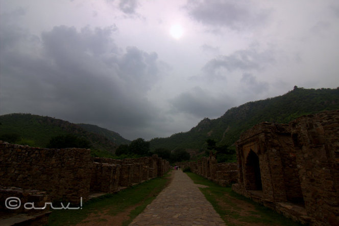 bhangarh-asia's-most-haunt