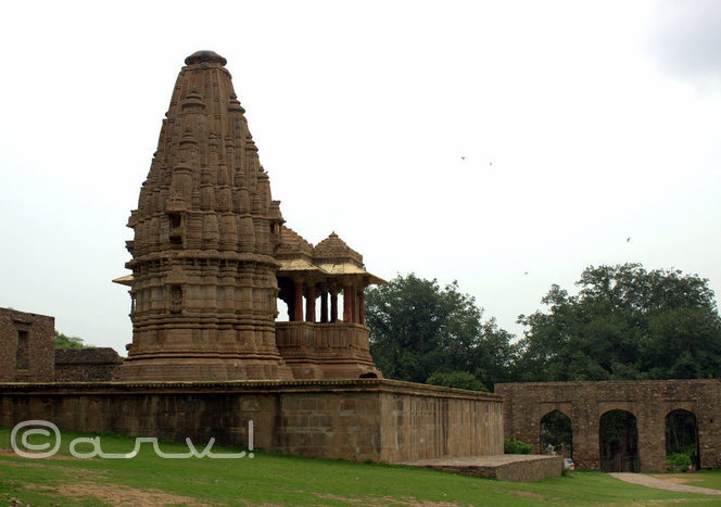 bhangarh-gopinath-temple