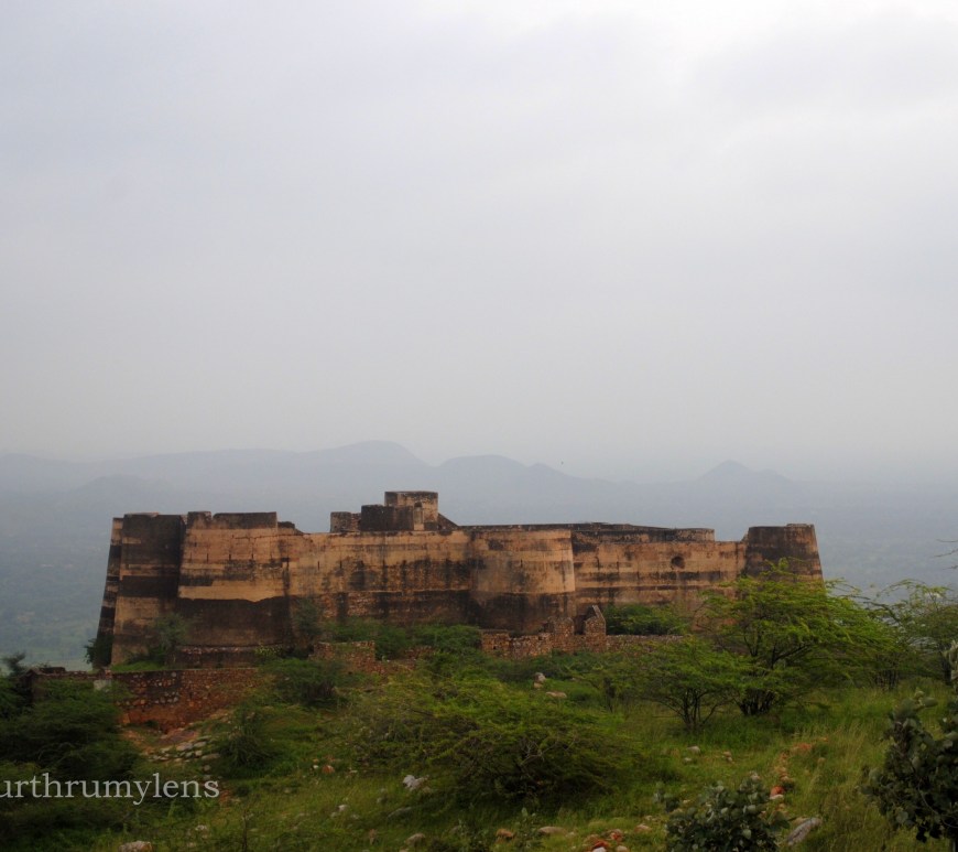 achrol-fort-rajasthan