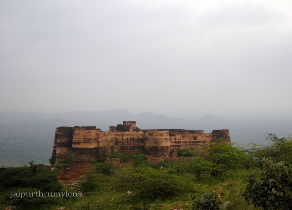 achrol-fort-rajasthan