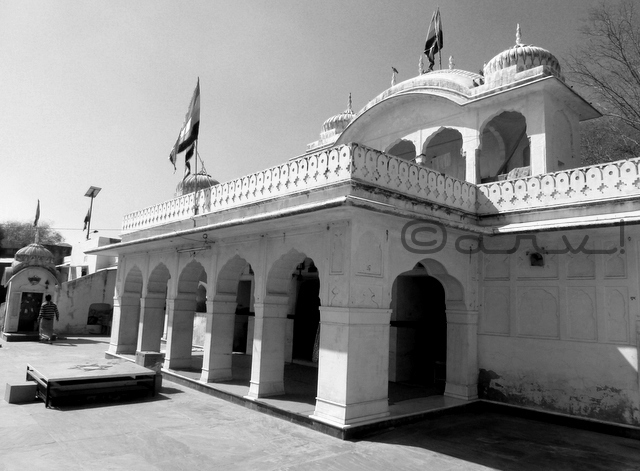 tantra-mantra-heritage-temple-in-jaipur-raj-rajeshwari-manbagh