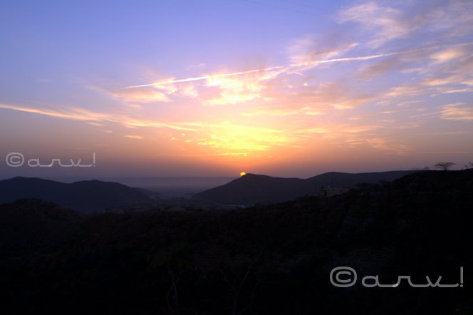 friday-skywatch-sunrise-vivid-sky-blog-on-jaipur-jaipurthrumylens
