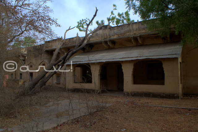 heritage-buildings-jaipur-requiring-repair-village-naila