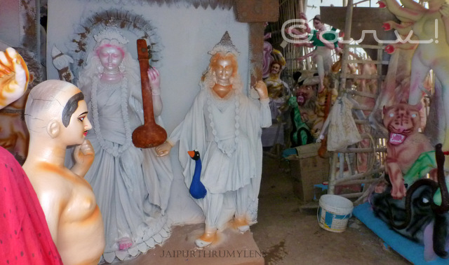 idols-of-god-durgapuja-celebration-jaipur-bengali-workers