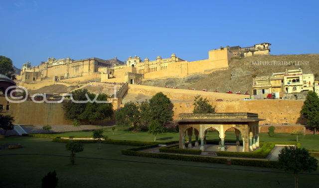 picture of amber fort most popular tourist attraction in jaipur