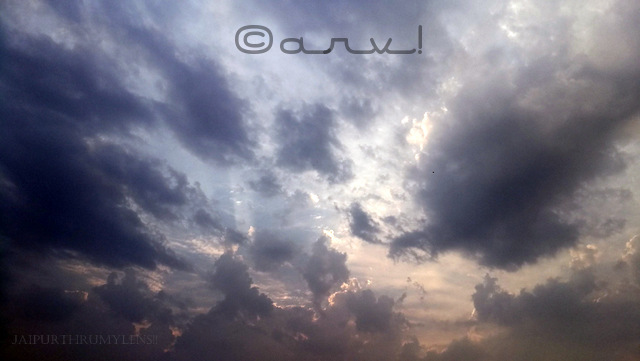 skywatch-friday-overcast-sky-jaipur-mobile-photography-jaipurthrumylens