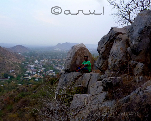 enjoying-sunrise-in-jaipur-hills-aravali-range-india-weekly-photo-challenge-wordpress