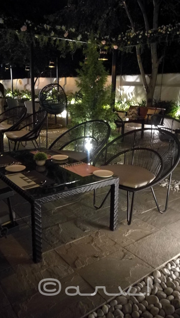 meraki-kitchen-jaipur-outdoor-seating-picture