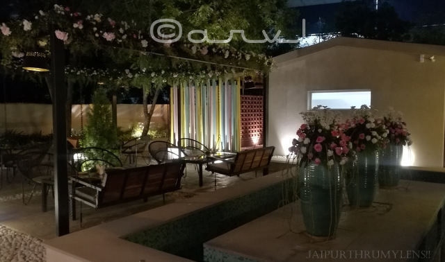 outdoor-seating-at-meraaki-kitchen-civil-lines-jaipur-zomato-review-jaipurthrumylens