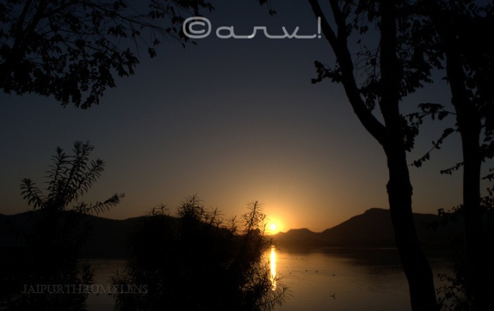 sunrise-point-in-jaipur-jalmahal-mansagar-lake-skywatch-friday-jaipurthrumylens
