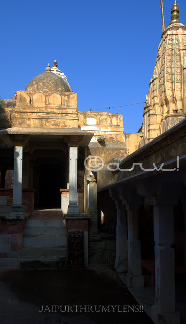 named-after-amer-town-ambikeshwar-mahadev-temple-lord-shiva-jaipur