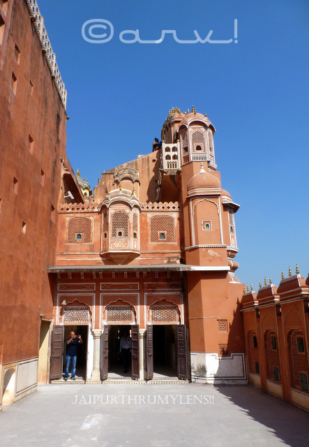 side-view-hawa-mahal-jaipur-top-tourist-attraction-jaipurthrumylens
