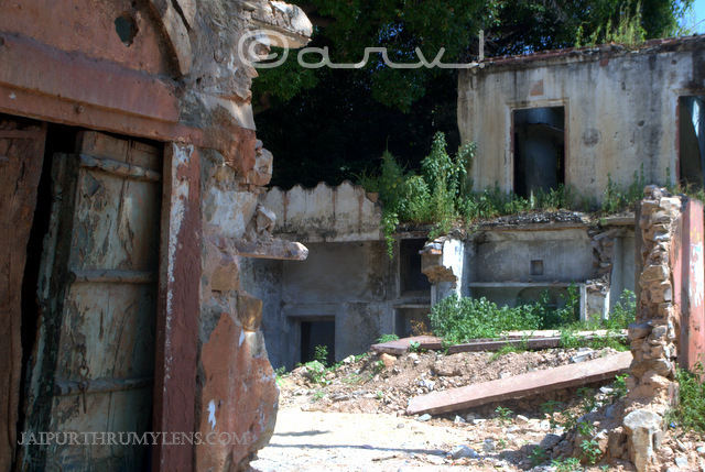 destroyed-building-ruins-wordless-wednesday