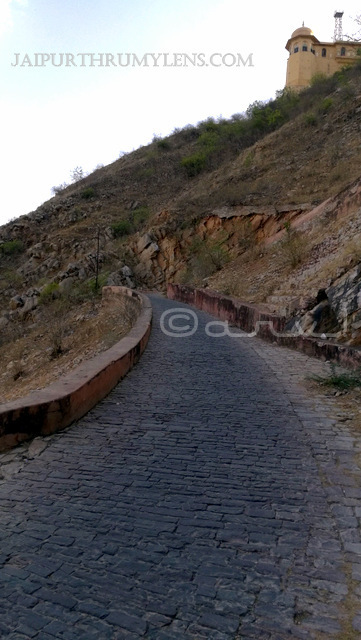 trekking-jaipur-nahargarh-fort-old-pathway