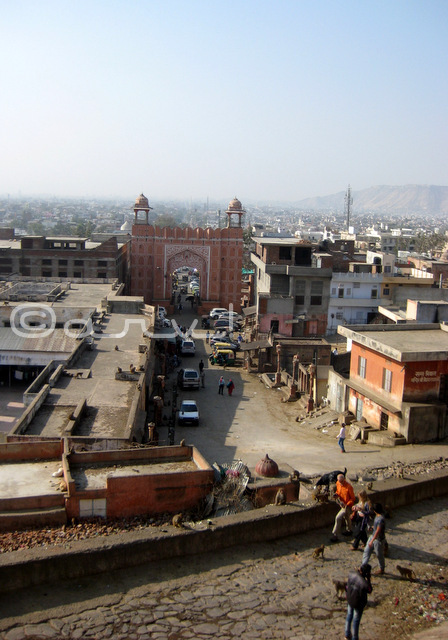 how-to-reach-galtaji-galta-gate-pathway