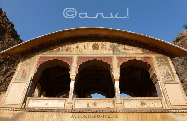 bangledar-chhatri-canopy-jaipur-architecture-galtaji-india
