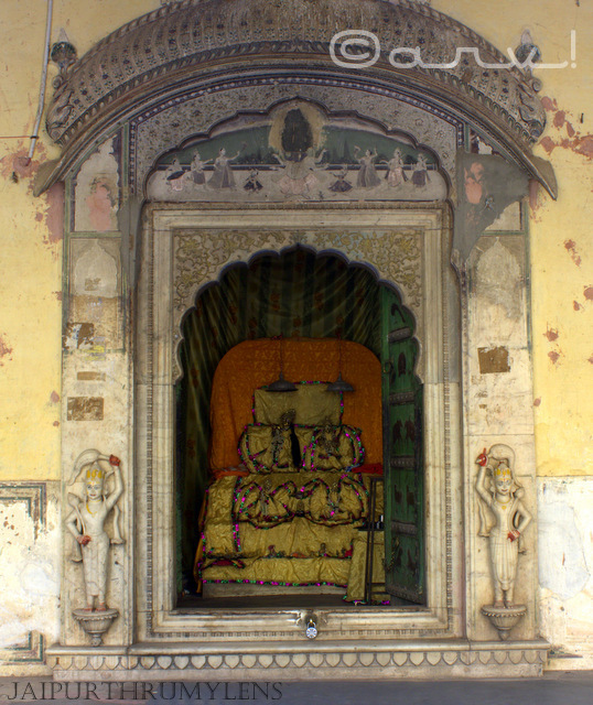 galta-ji-temple-jaipur-gyan-gopal-sri-krishna-sawai-pratap-singh