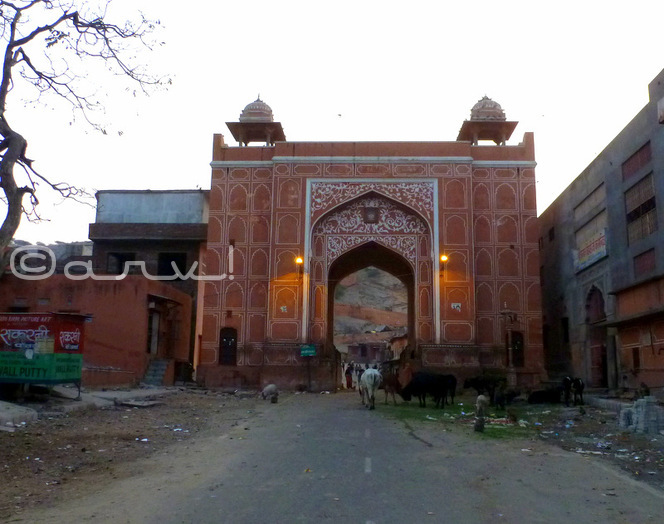 how-to-reach-galtaji-temple-galta-gate