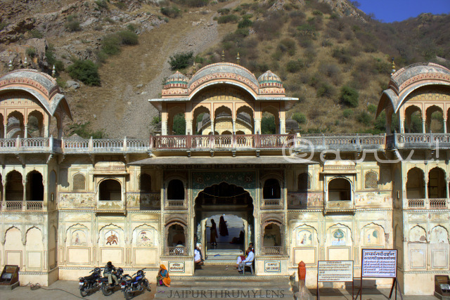sitaram-temple-galtaji-jaipur-vaishanav-Ramanujacharya-hindu