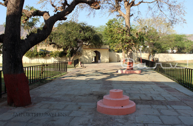 ancient-digambar-jain-temple-jaipur-amer-dharamshala