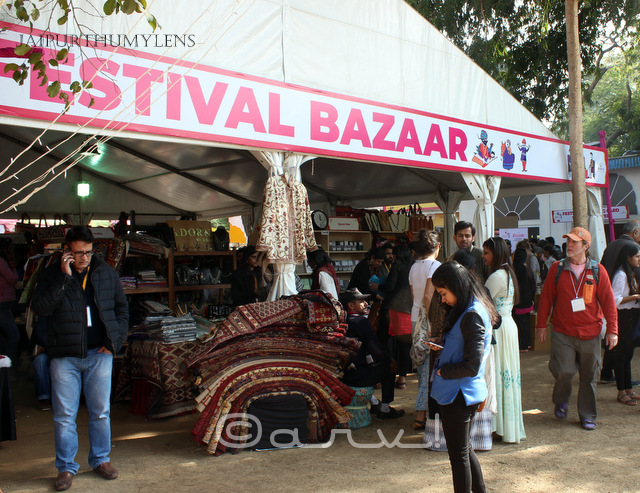 jaipur-literature-festival-bazaar-shopping-photo-hotel-diggi-palace