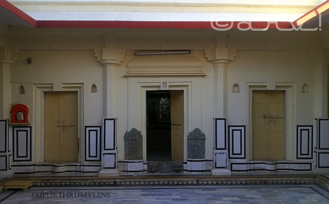 old-digambar-jain-temple-amer-jaipur-bhagwan-mahavira-swami