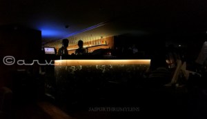 Farzi-cafe-jaipur-drinks-bar-photo-interior