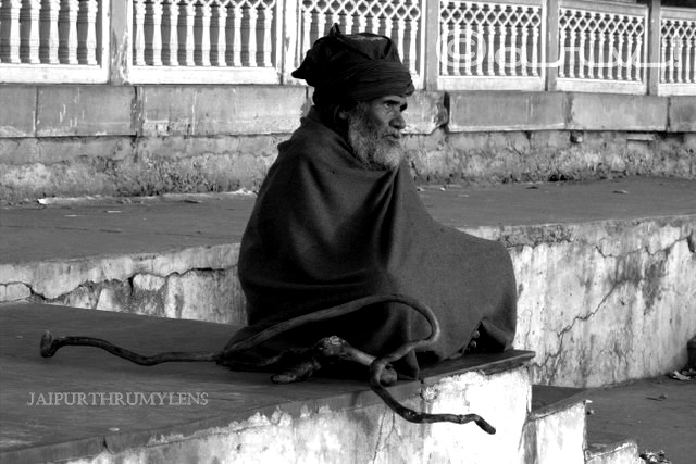 photo-poor-man-beggar-jaipur-india