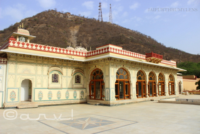 old-jaipur-architecture-sisodia-rani-ka-bagh