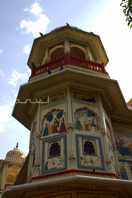 painted-wall-sisodia-rani-garden-jaipur