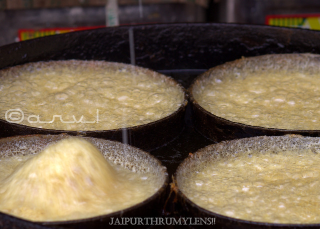 how-to-make-ghevar-recipe-step-by-step