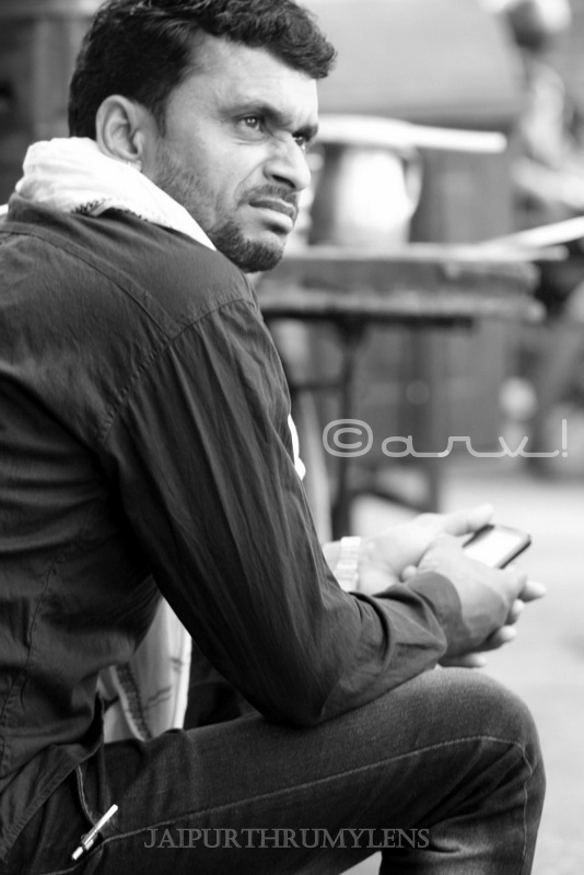 man-sitting-street-photography-walk-jaipur