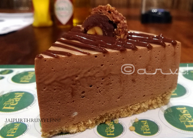best-cake-shop-jaipur-feast-bakery