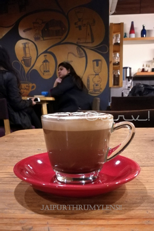friends-coffeeshop--curious-life-coffee-roaster-jaipur