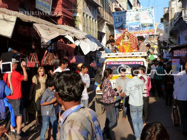pushkar-market-street-during-cattle-fair-mela