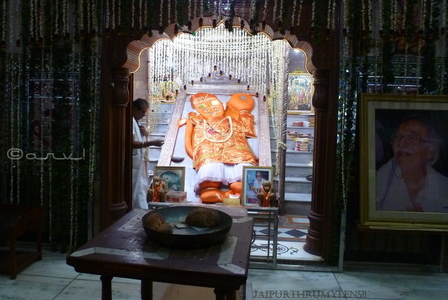 hanuman-temple-jaipur-khol-ke-hanumanji-temple