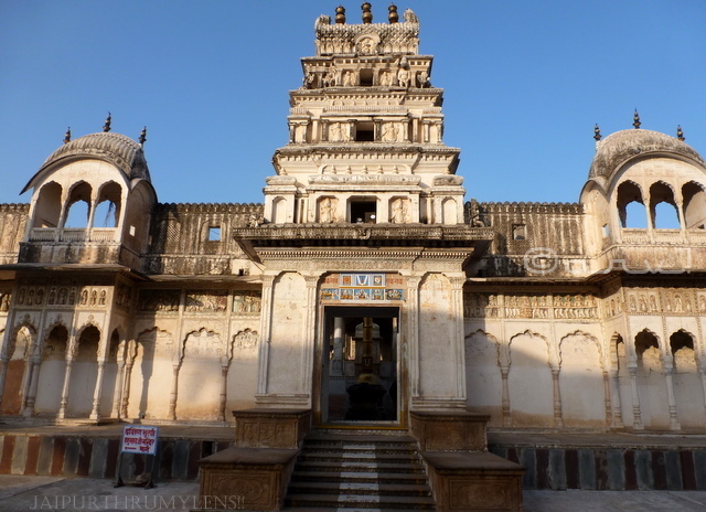 old-rangji-temple-pushkar-photo