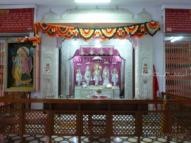 ram-darbar-in-jaipur-khol-ke-hanuman-ji-temple