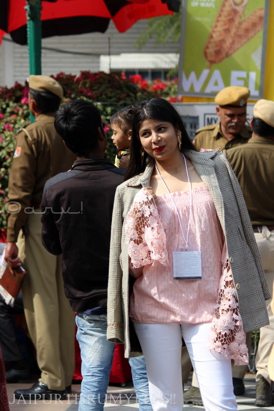 girl-taking-picture-jaipur-literature-festival-c