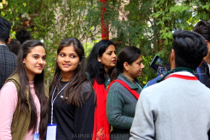 jaipur-literature-festival-fashion-girls-picture-blog