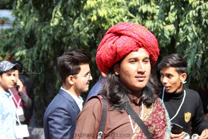 jaipur-photographer-with-turban-jaipur-literature-festival-event
