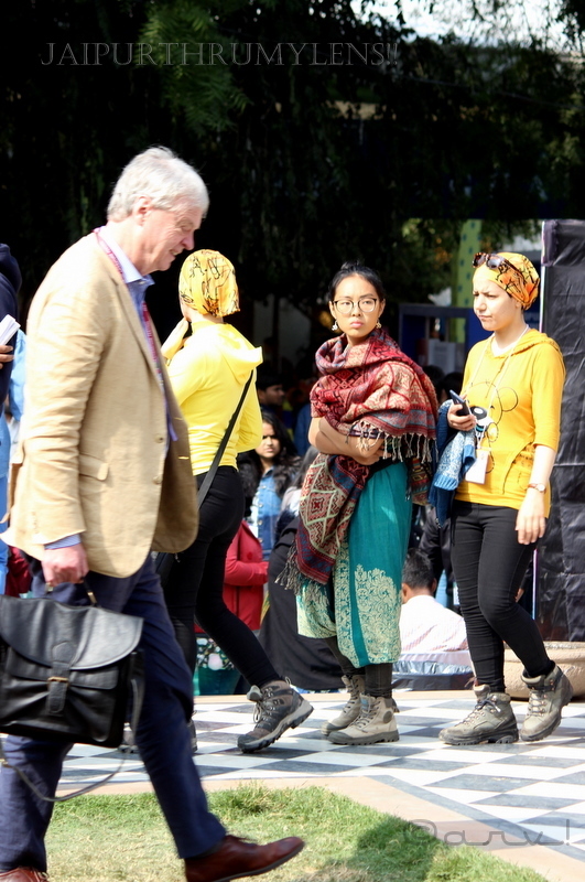 people-and-fashion-at-jaipur-literature-festival