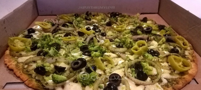 zolocrust-pizza-best-in-jaipur-clarks-amer