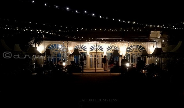 special-romantic-candle-light-dinner-for-couples-jaipur-bar-palladio