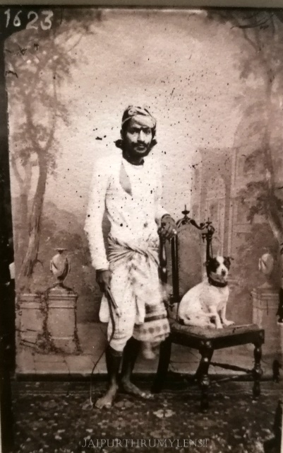 maharajah-sawai-ram-singh-ii-jaipur-old-photo-with-dog