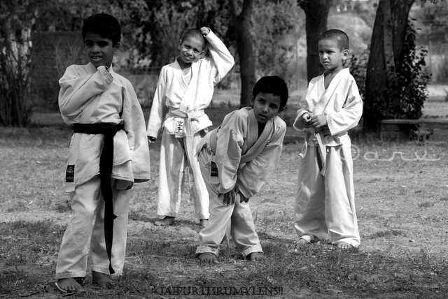 cute-indian-boys-karate-class-jaipur-photographer-jaipurthrumylens