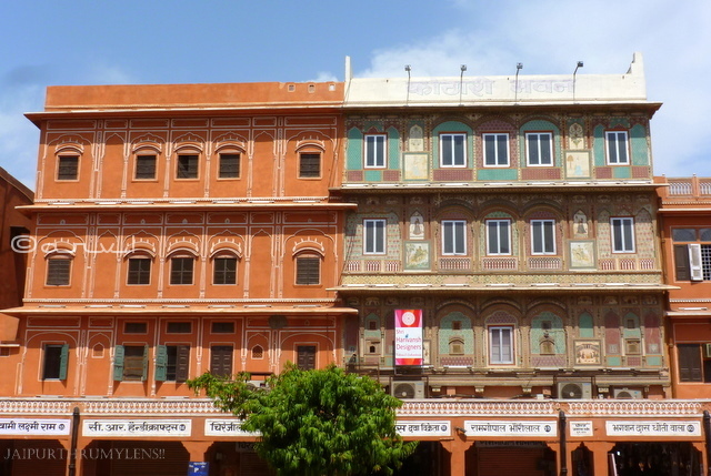 beautiful-painted-jaipur-haveli-architecture-walking-tour